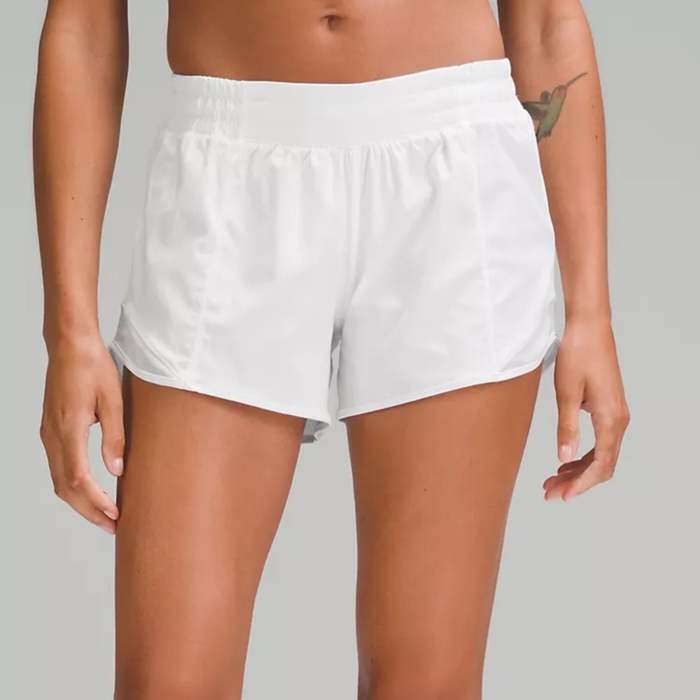 Lululemon Hotty Hot Low-Rise Short 4”